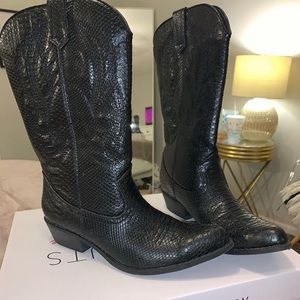 Matisse Cow girl boots